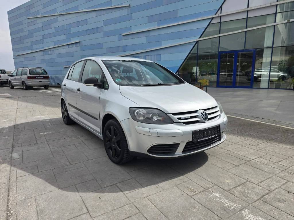 Shitet Fier 3900€