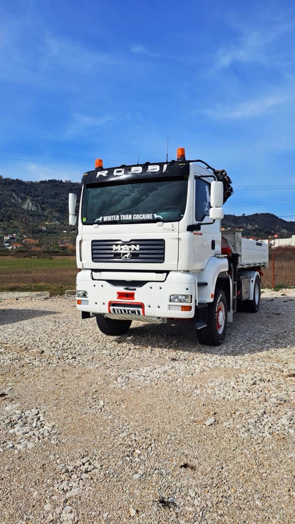 Shitet truckTypes.undefined Tirana 49€